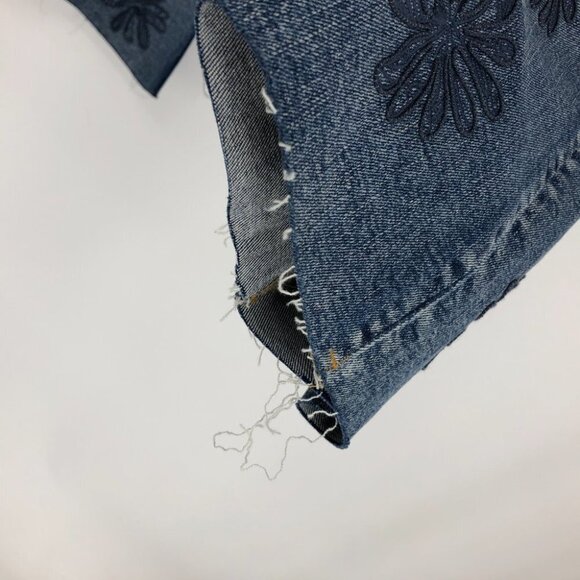 NWT Desigual Medium Wash Floral Embroidered Flared Jeans size 6 - Picture 11 of 15